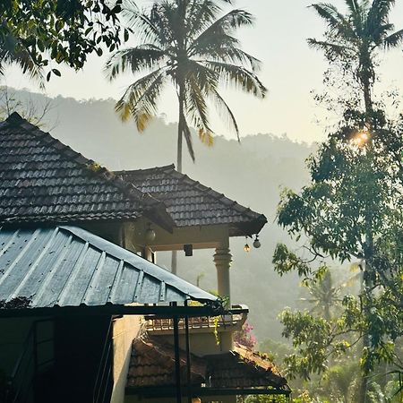 Thoppil Homestay Munnar Exterior foto