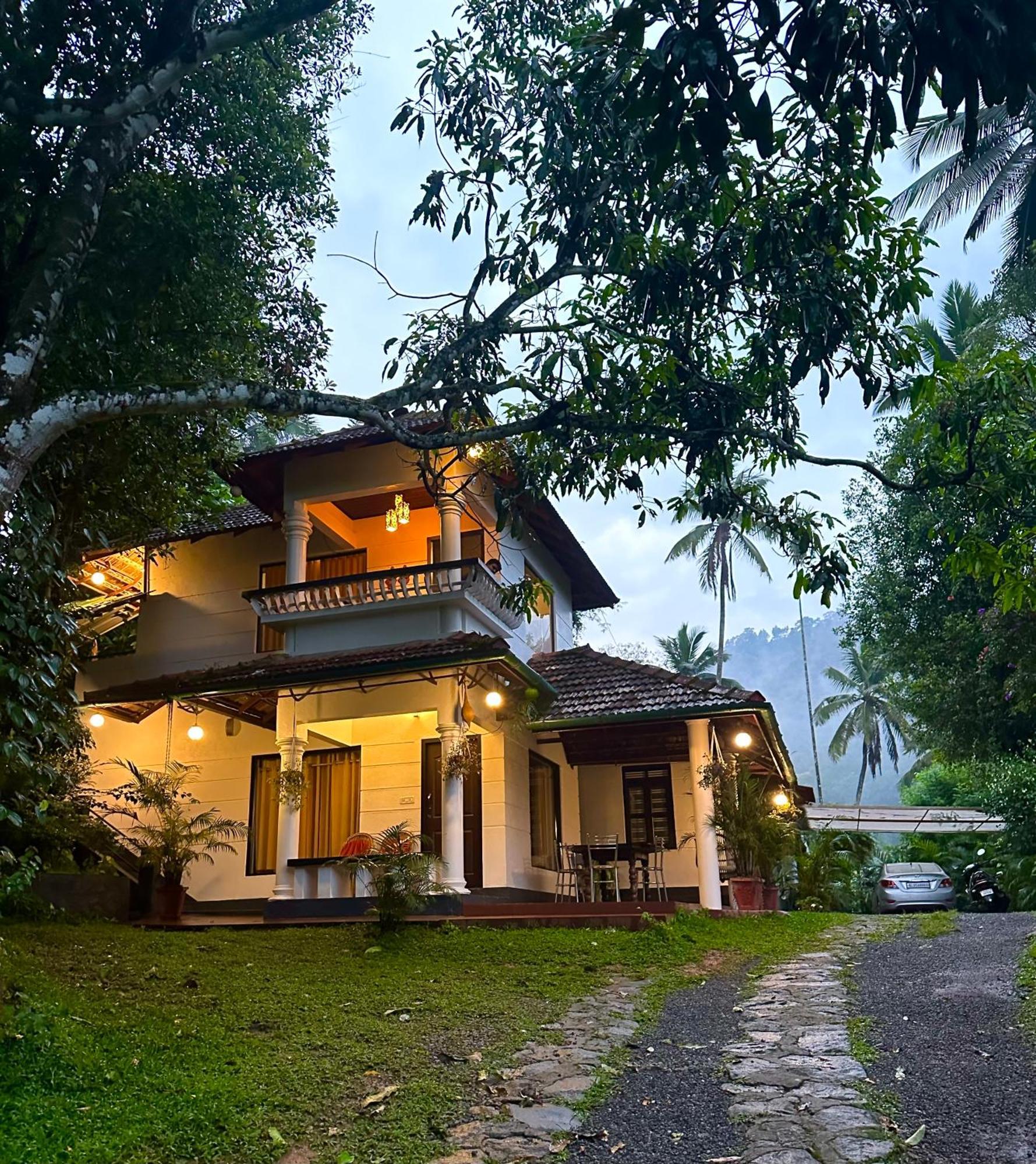 Thoppil Homestay Munnar Exterior foto